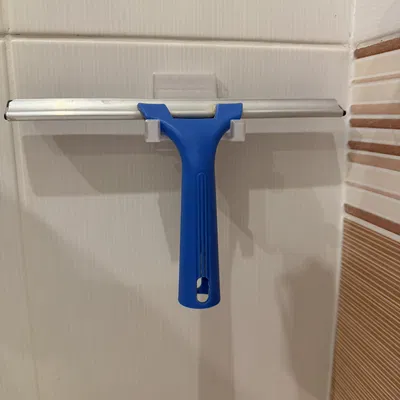 Giá treo cây gạt kính cửa sổ (Window Squeegee Holder)