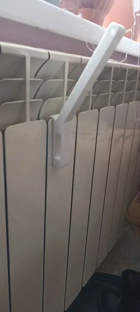 Móc kẹp cho radiator (hook for the heating battery) - Image 1