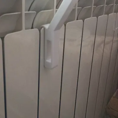 Móc kẹp cho radiator (hook for the heating battery)