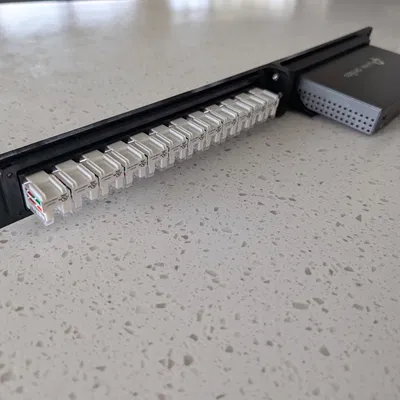 Giá đỡ rack 19" cho TP-Link ER605 + panel keystone 12 cổng