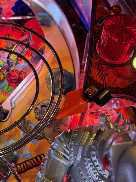 Stern Godzilla Pinball - Miếng lấp khe (Vai phải Mechagodzilla) - Image 1