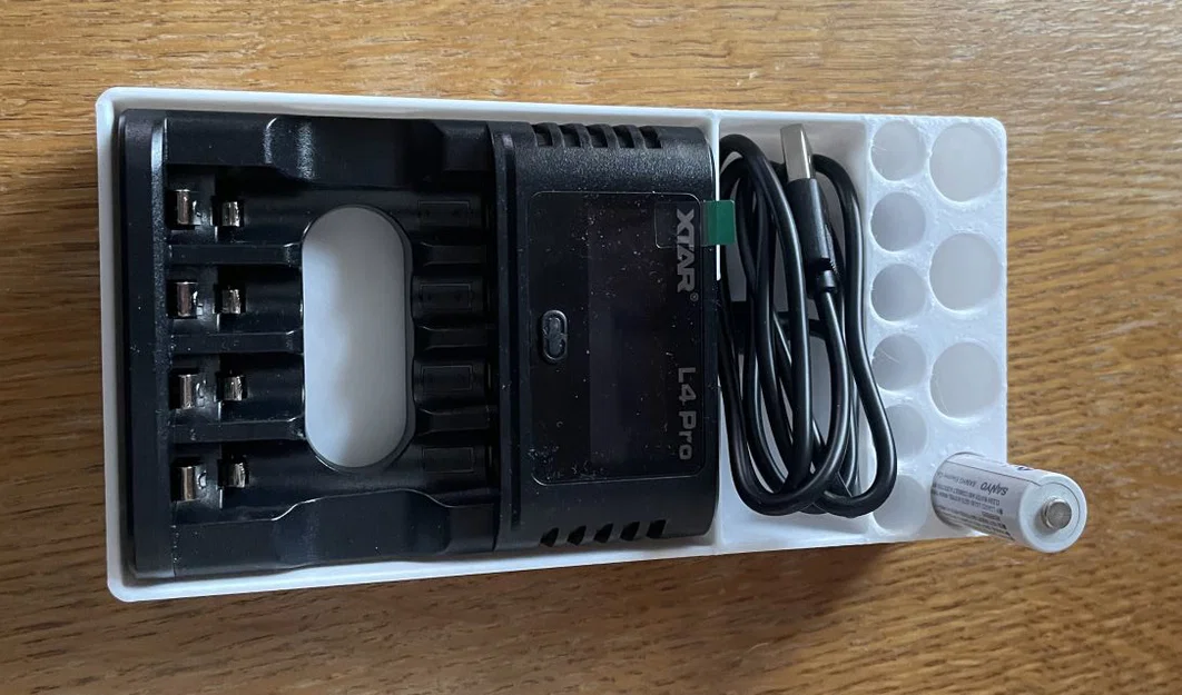 Khay Gridfinity cho sạc Xtar (Xtar charger gridfinity holder) - Image 1