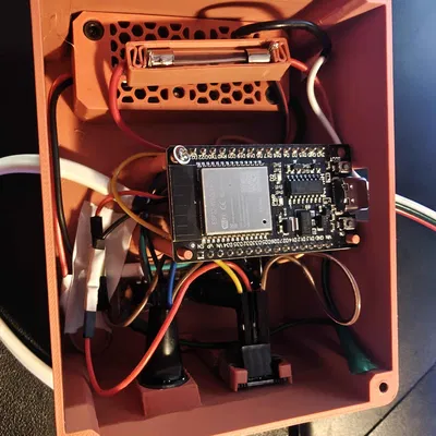 Case WLED cỡ lớn có khe I2S microphone và IR receiver