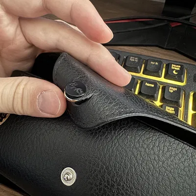 Miếng vá hộp kính Rayban (Rayban sunglasses case patch)