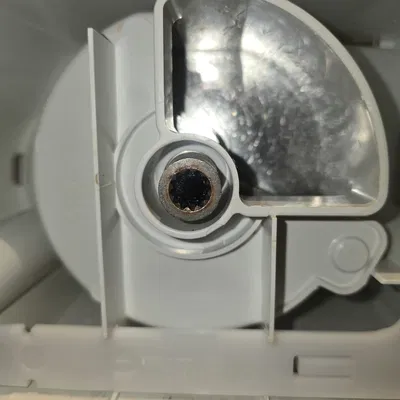 Chốt siết khít máy làm đá tủ lạnh KitchenAid (Icemaker Nub)