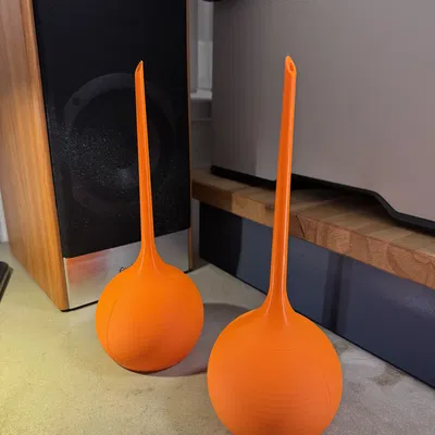 Chậu trồng cây tự tưới nước (Self watering planter)