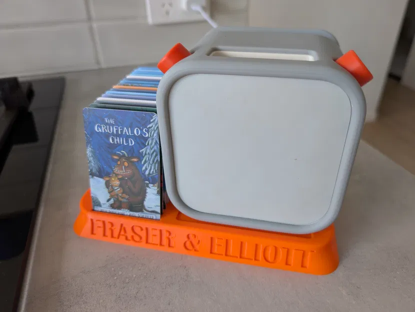 Đế Yoto Player kèm ngăn thẻ & sạc (Gen 2/Gen 3) - Image 1