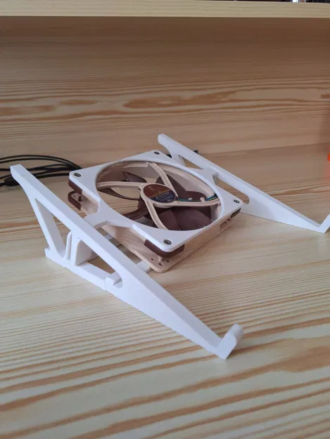 Giá đỡ laptop 15,6 inch kèm tùy chọn làm mát - Image 4