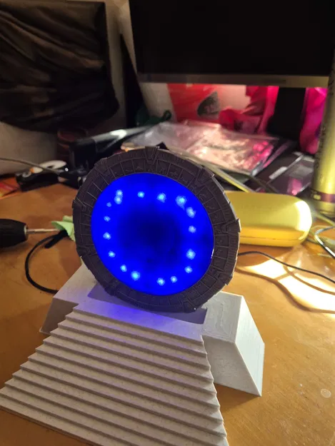 Giá đỡ sạc điện thoại Stargate - Image 2