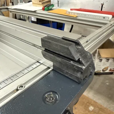 Phần nối dài dẫn hướng thẳng đứng cho Mafell Erika