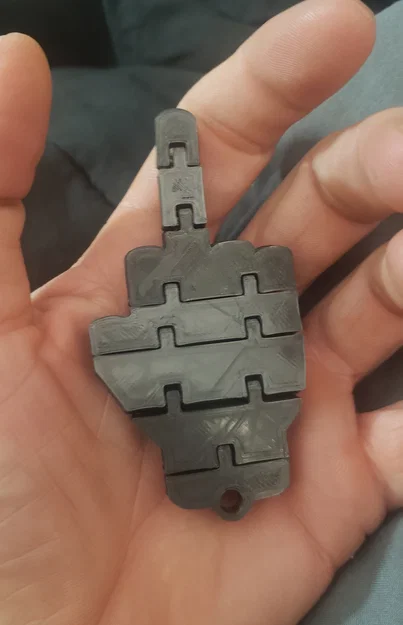 Flexi-Finger – Móc khóa ngón tay dẻo vui nhộn - Image 1