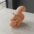 Tượng Sóc Ôm Hạt (Squirrel with Nut Figurine) - Thumbnail 2