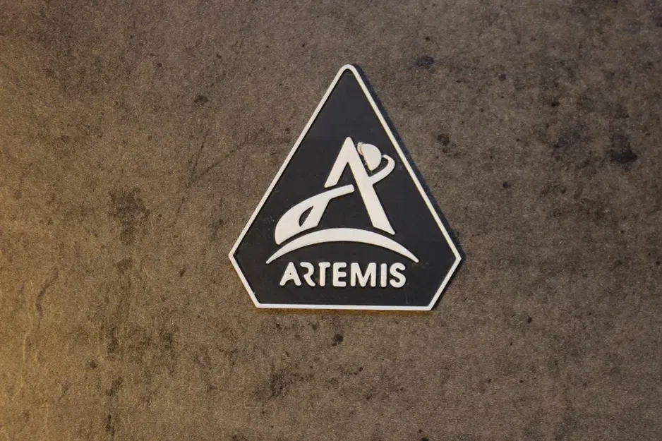 Logo NASA Artemis - Huy hiệu trưng bày cho tên lửa SLS - Image 3