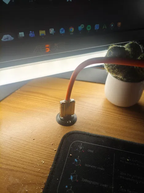 Giá bắt cổng USB gắn bàn (bắt vít, lỗ luồn dây vát mép) - Image 1