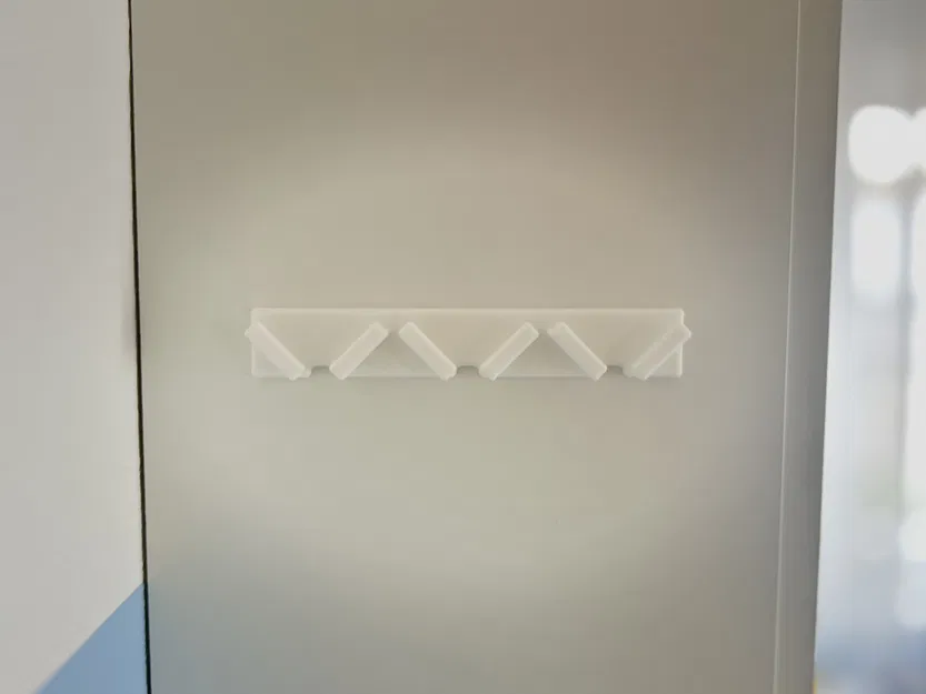 Giá treo tường Fresh 'n Rebel (Wall Mount) cho Smart Tag - Image 1