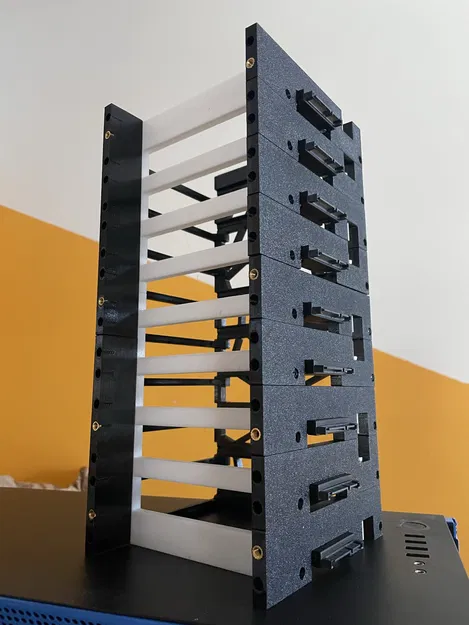 Khay HDD hot swappable (hot swappable HDD cage) dùng SATA panel mount - Image 4