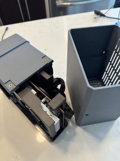 Vỏ enclosure cho eGPU ADT-Link UT3G - Image 3