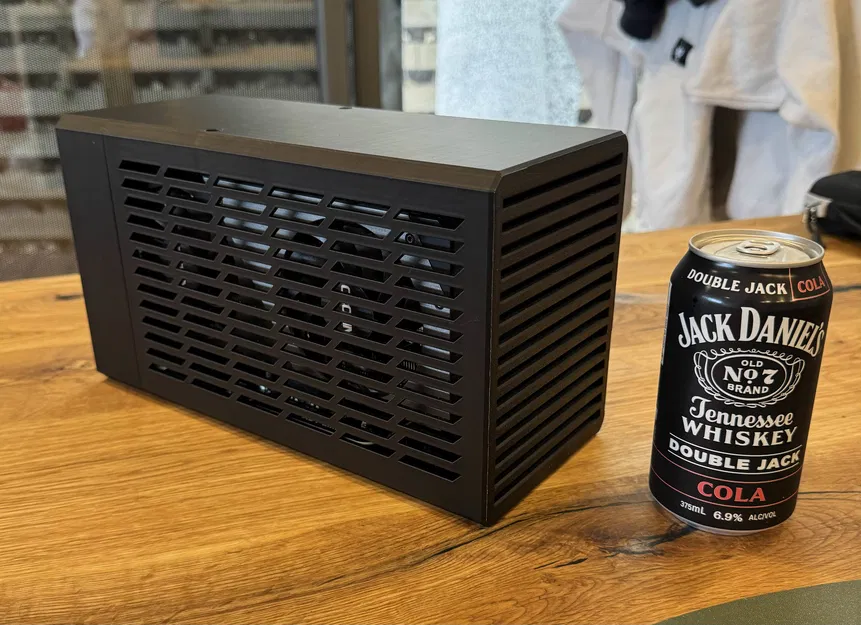 Vỏ eGPU ADT UT3G: GPU 250mm + hỗ trợ quạt trước slim 120mm - Image 1