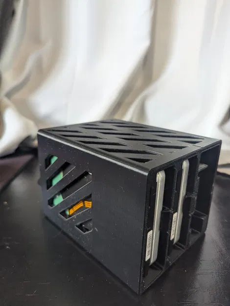 Vỏ NAS cho ZimaBoard 2 (Tool-less) - Image 4