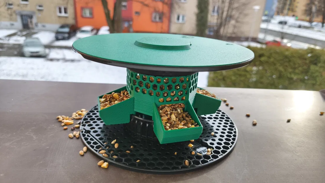 Krmítko - Máng ăn cho chim từ cuộn Prusament spool - Image 1