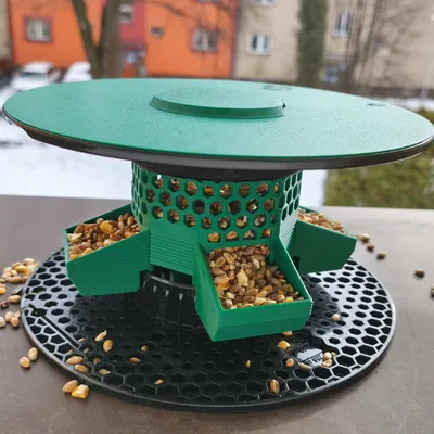 Krmítko - Máng ăn cho chim từ cuộn Prusament spool