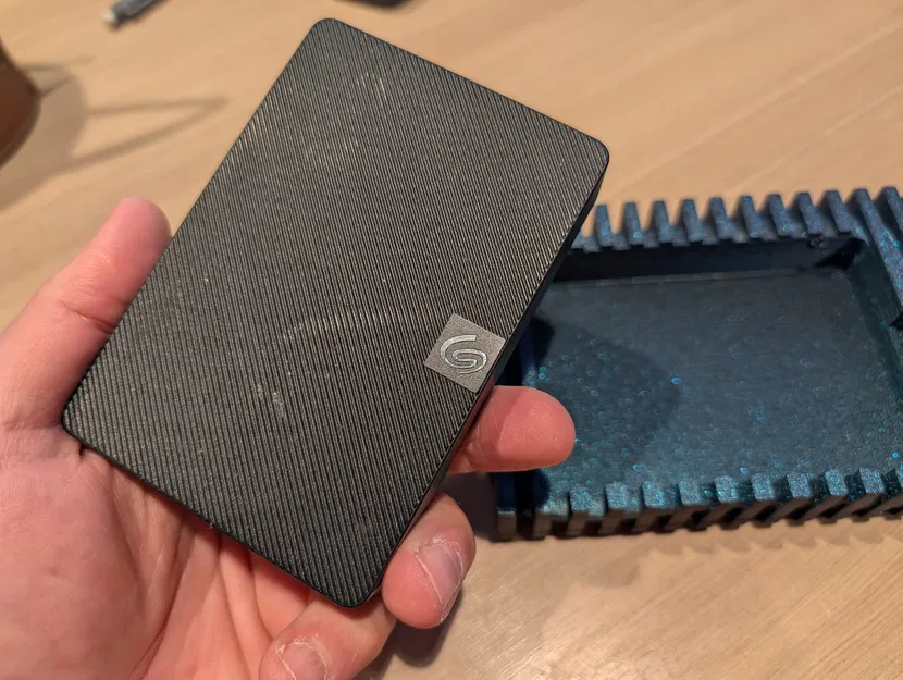 Vỏ Alien cho Seagate Expansion - Image 6