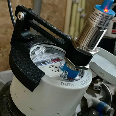 Giá đỡ proximity sensor LJ18A3-8Z/BX cho đồng hồ nước Sensus 620