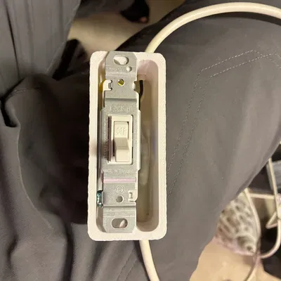 Hộp công tắc Toggle 1 gang bản mỏng (Single Gang “Thin” Toggle Switch Box)