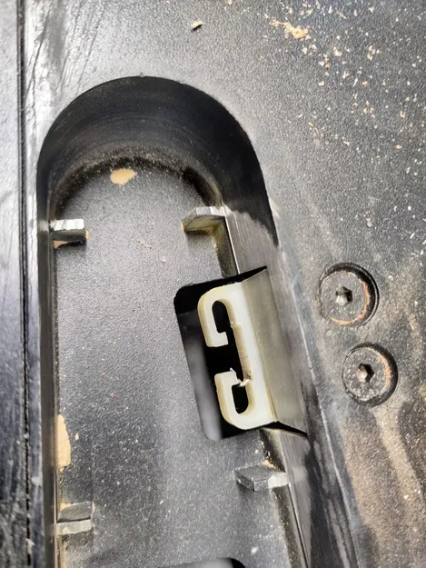 Giá đỡ vỏ trống (Drum housing support) cho belt sander Triton - Image 1