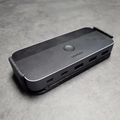 Giá gắn USB KVM UGREEN CM662 (kèm remote) dưới bàn