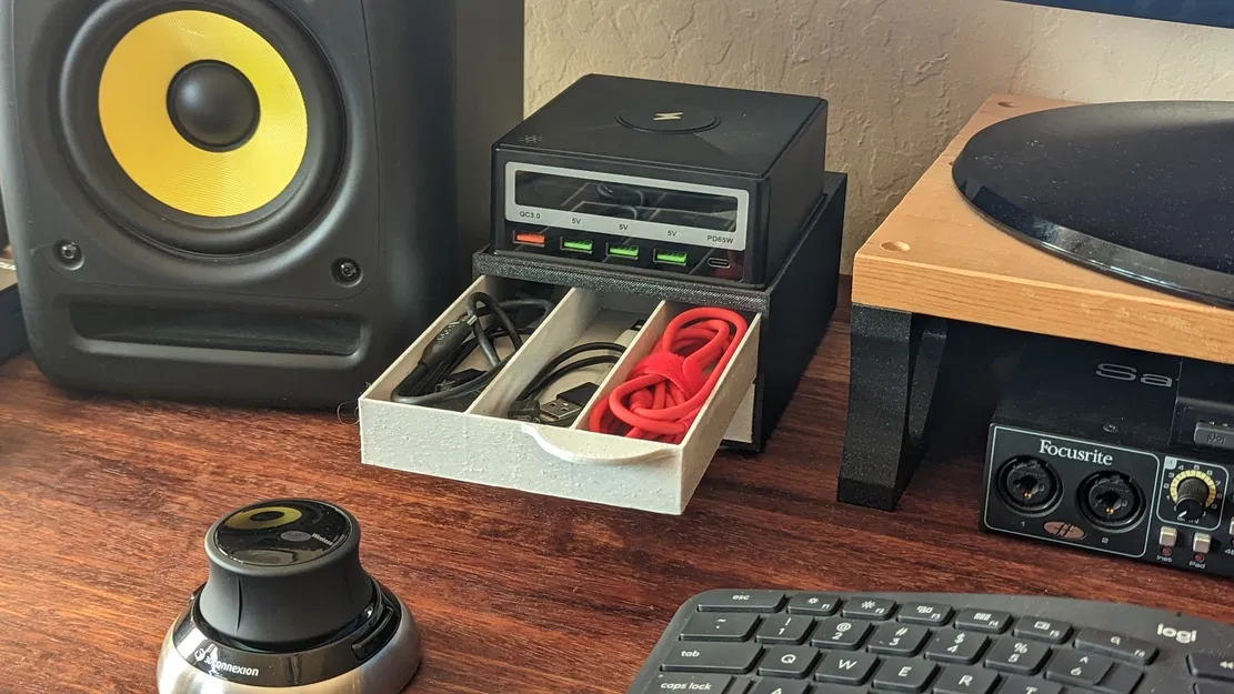 Tủ nhỏ kèm 2 ngăn kéo cho bộ nguồn/sạc PinePower - Image 2