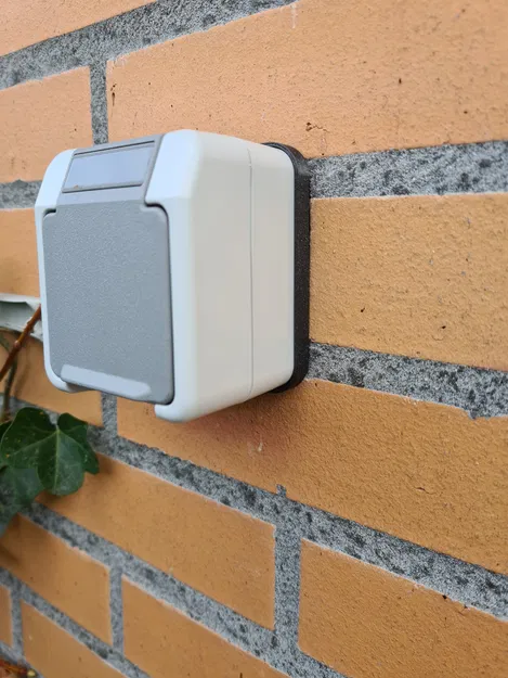 Flushbox và adapter cho ổ cắm tường ngoài trời Merten - Image 1