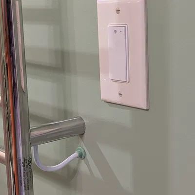 Wire Holder (Nắp giữ dây)