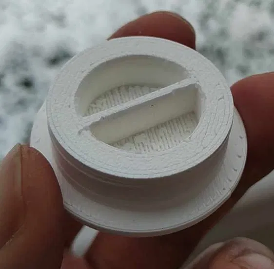 Insert nút vặn cho ống heo đất (Penny Bank Screw Plug Insert) - Image 1