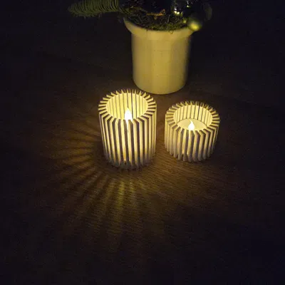 Đế nến tealight Scandinavian Column Glow dạng cột tối giản