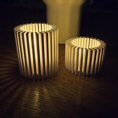 Đế nến tealight Scandinavian Column Glow dạng cột tối giản