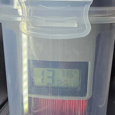 Giá gắn Hygrometer cố định cho Drybox (Drybox Fixed Hygrometer Mount)