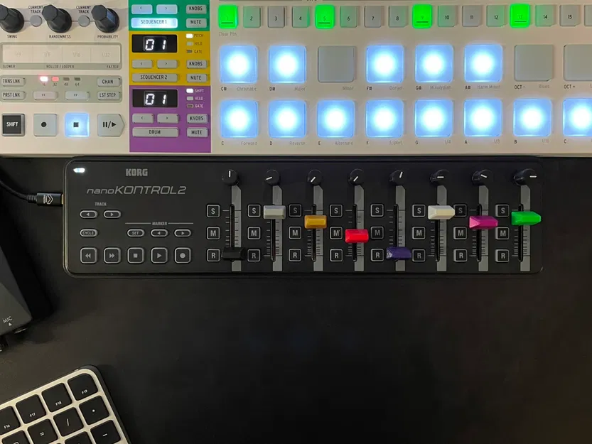 Núm vặn KORG NANO KONTROL (1 & 2) có vạch chỉ (Indicator) - Image 1