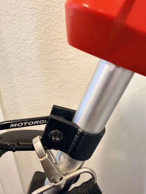 Clip gắn dây đeo vai cho Milwaukee Edge Trimmer (Shoulder Strap Clip) - Image 1