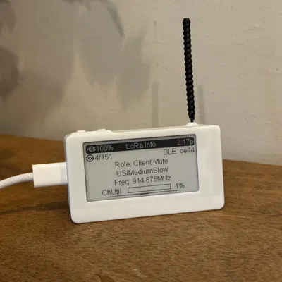 Vỏ Desktop Node Meshtastic cho Heltec Vision Master E213