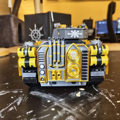 Xe chiến đấu hạng nặng Cursesword Ferrum Fighters (Grimdarkfuture 40k)