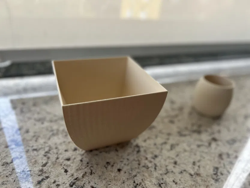 Chậu Cây Vuông Bo Cong (Square Planter with Curved Sides) - Image 3