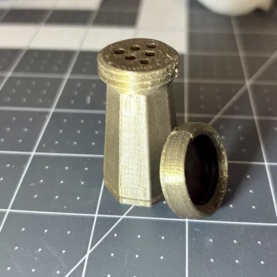 Hũ Rắc Muối Bỏ Túi (Pocket Salt Shaker)