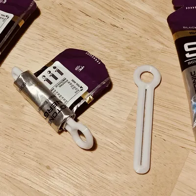 Dụng cụ bóp gel năng lượng (Energy Gel Squizzer)