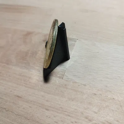 Kệ/giá đỡ trưng bày coin & badge nhỏ gọn (coin/badge holder/stand)