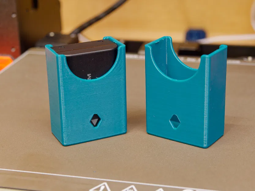 Hộp đựng pin Olympus BLX-1 - Image 2