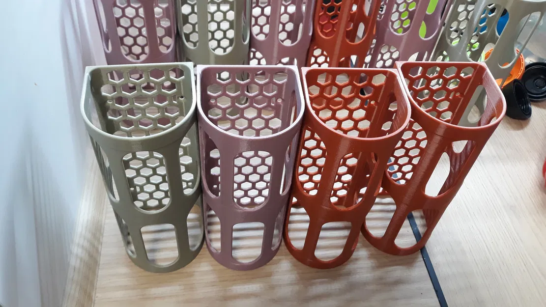 Giá đỡ chai gắn dưới bàn - Image 2