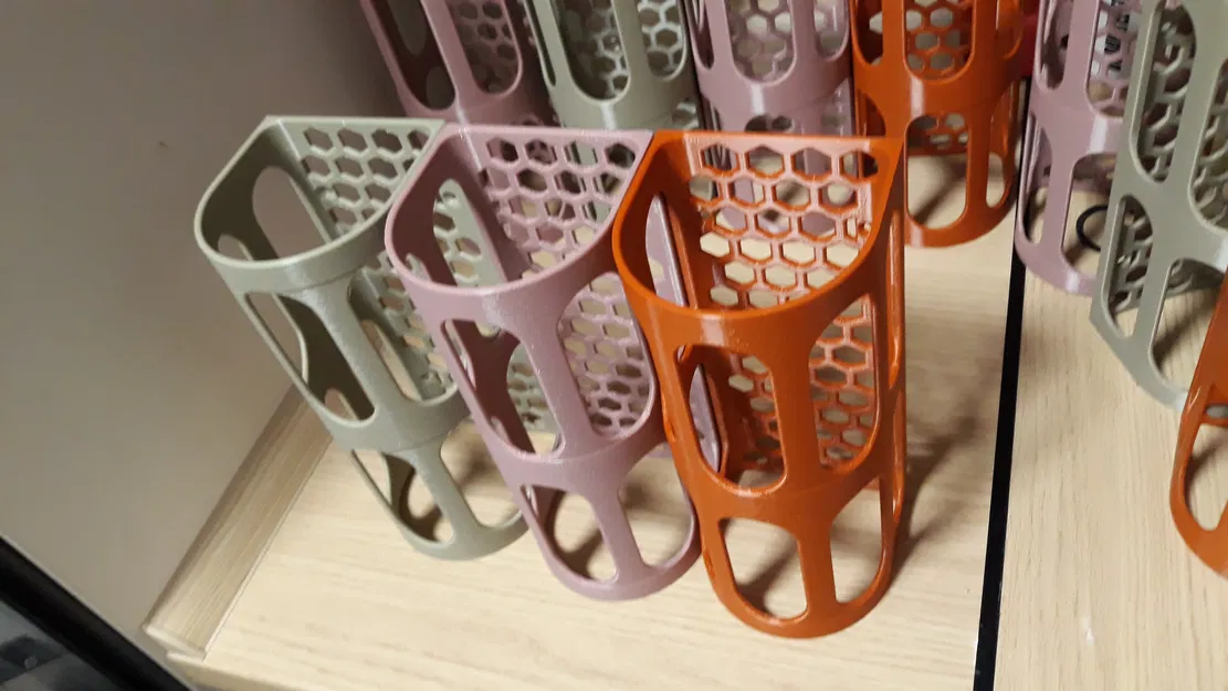 Giá đỡ chai gắn dưới bàn - Image 15