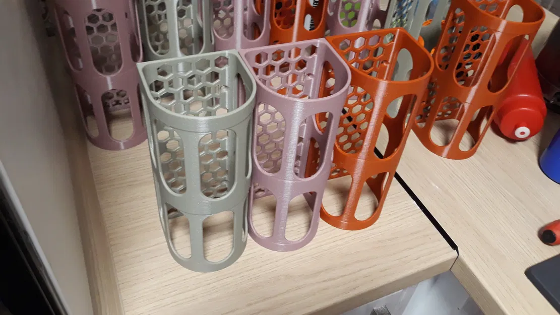 Giá đỡ chai gắn dưới bàn - Image 16