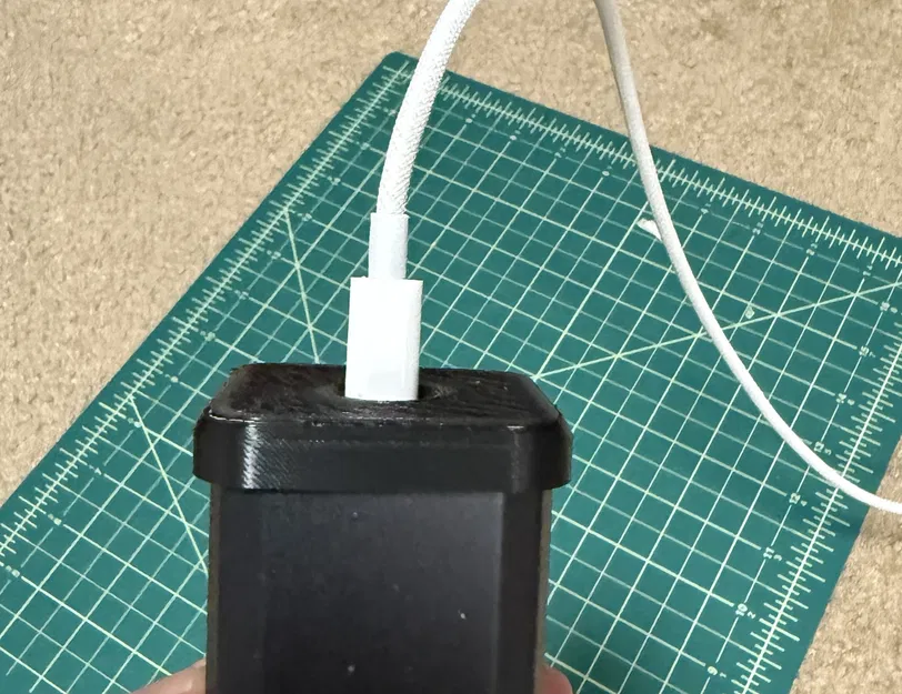 Nắp Fanttik NEX E1 MAX có lỗ sạc - Image 2